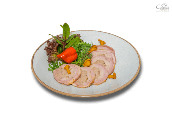 Polędwiczka wieprzowa w boczku nadziewana kurkami 1 kg